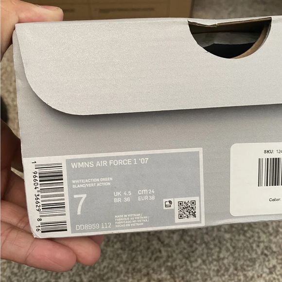 NEW IN BOX WOMEN’S AIR FORCE 1 - Picture 7 of 10